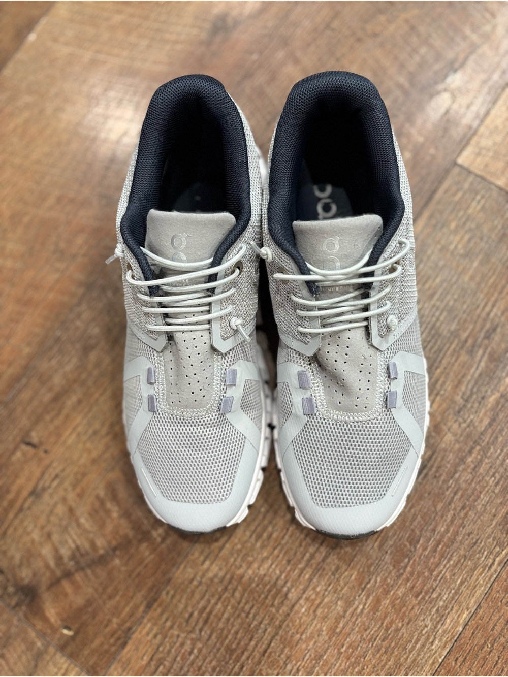 On Running Cloud 5 Grey 7
